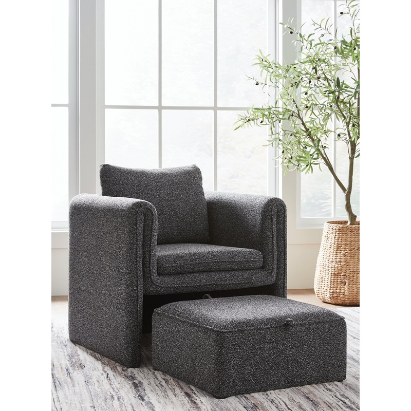 Vreni Accent Chair