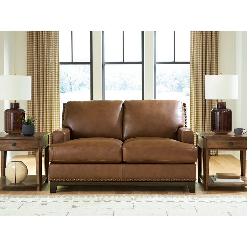 Saonara Loveseat