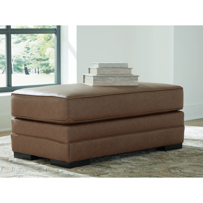 VillaCourt Ottoman
