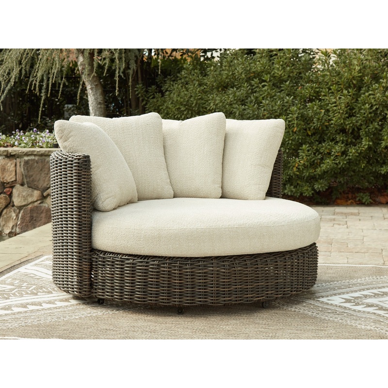 Kimora Swivel Lounge Chair w/Cushion