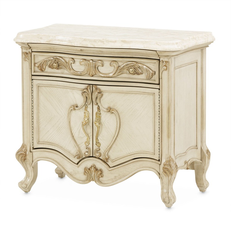 Platine de Royale – Nightstand – Champagne