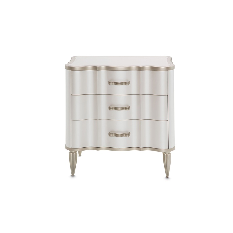 London Place – Nightstand – Creamy Pearl