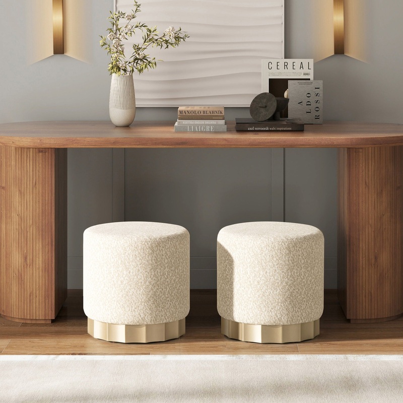 Hampton – Round Upholstered Ottoman With Scalloped Base – Speckled Egg Beige