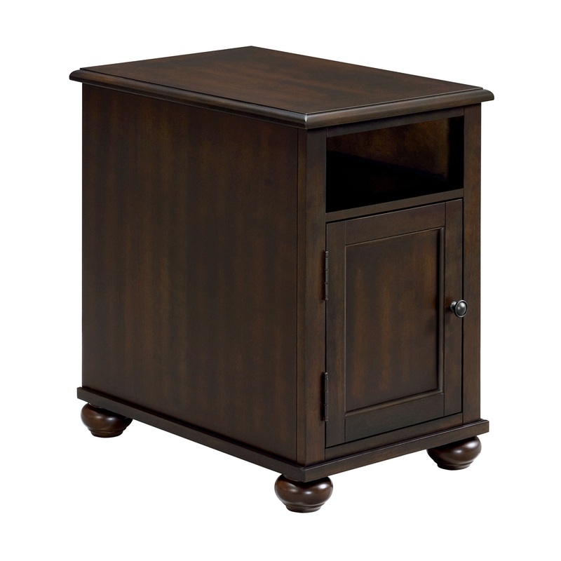 Wagner – Chairside Table With USB – Cherry