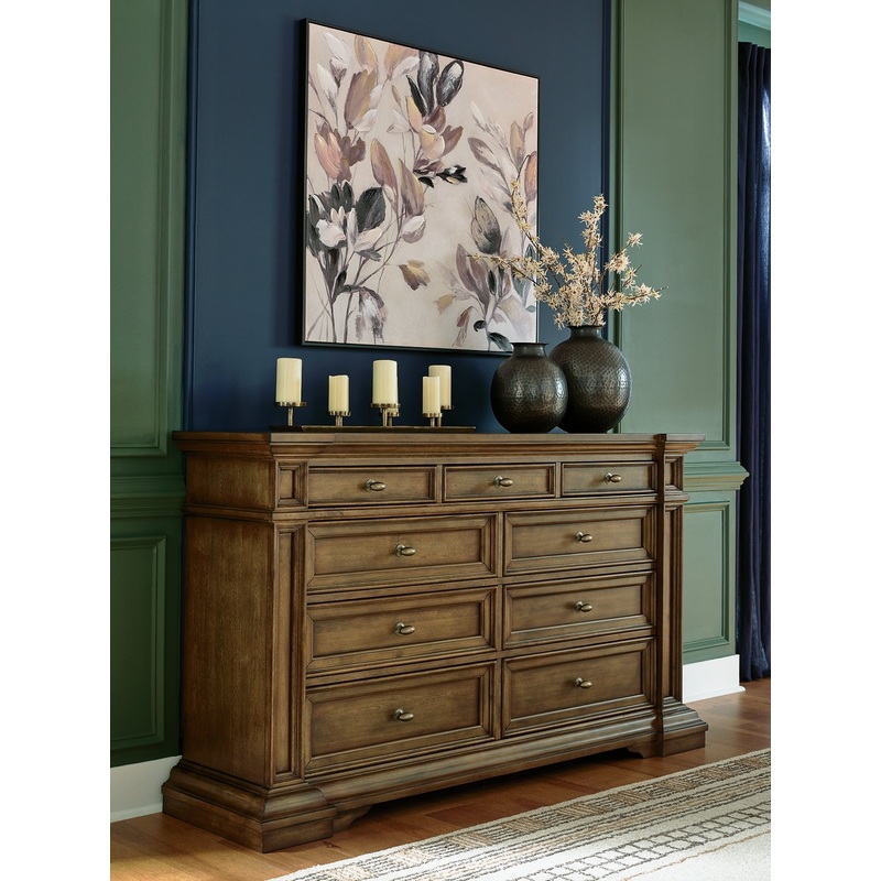 Frantanna Dresser