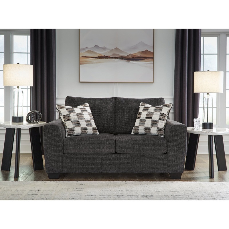 Loreo Loveseat