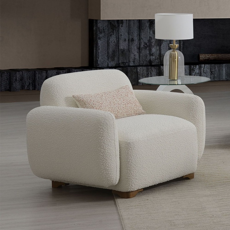 Darius – Chair With Pillow – Beige Boucle