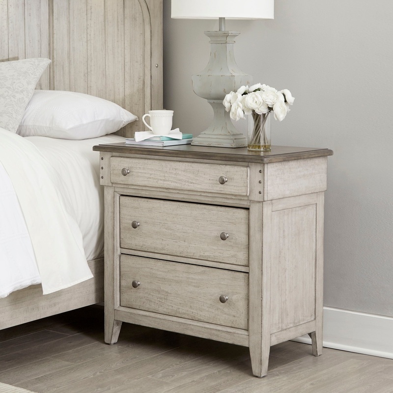 Ivy Hollow – 3 Drawer Bedside Chest With Charging Station – White