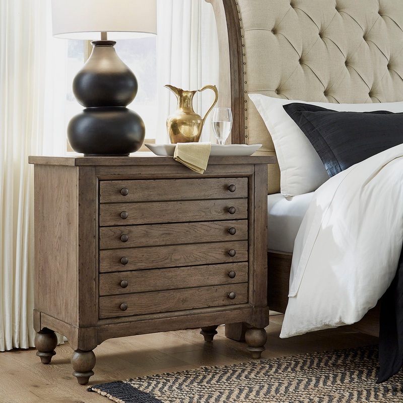 Americana Farmhouse – Bedside Chest With Charging Station
