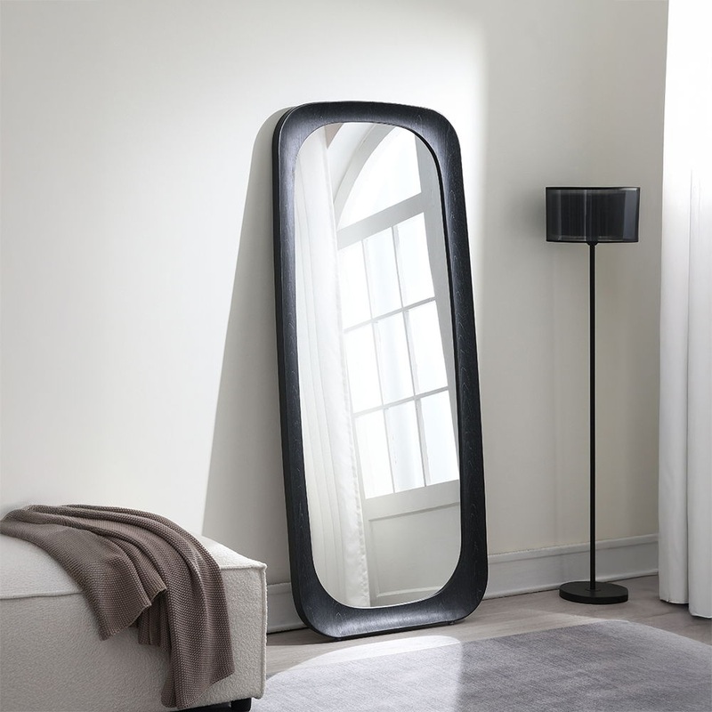 Izusa – Floor Mirror – Black