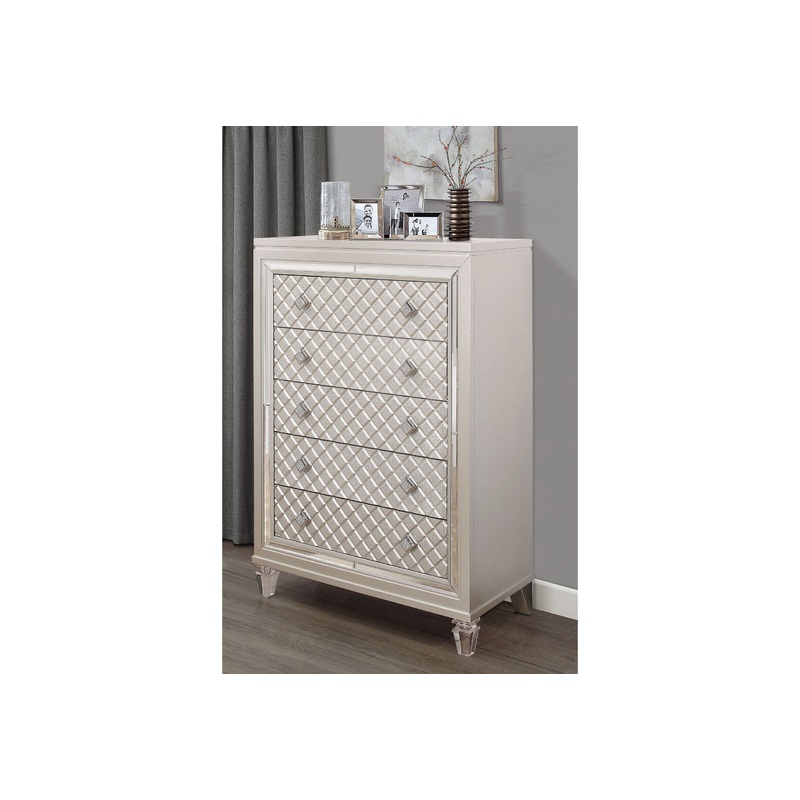 Paris – Chest – Champagne