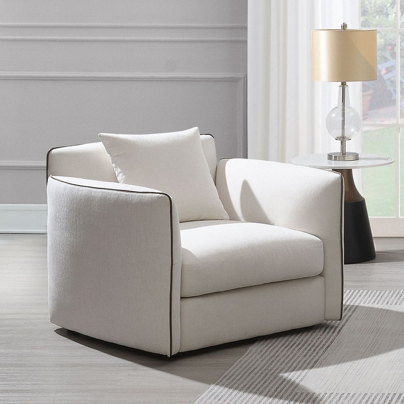 Yolanda – Chair With Pillow – Beige Chenille