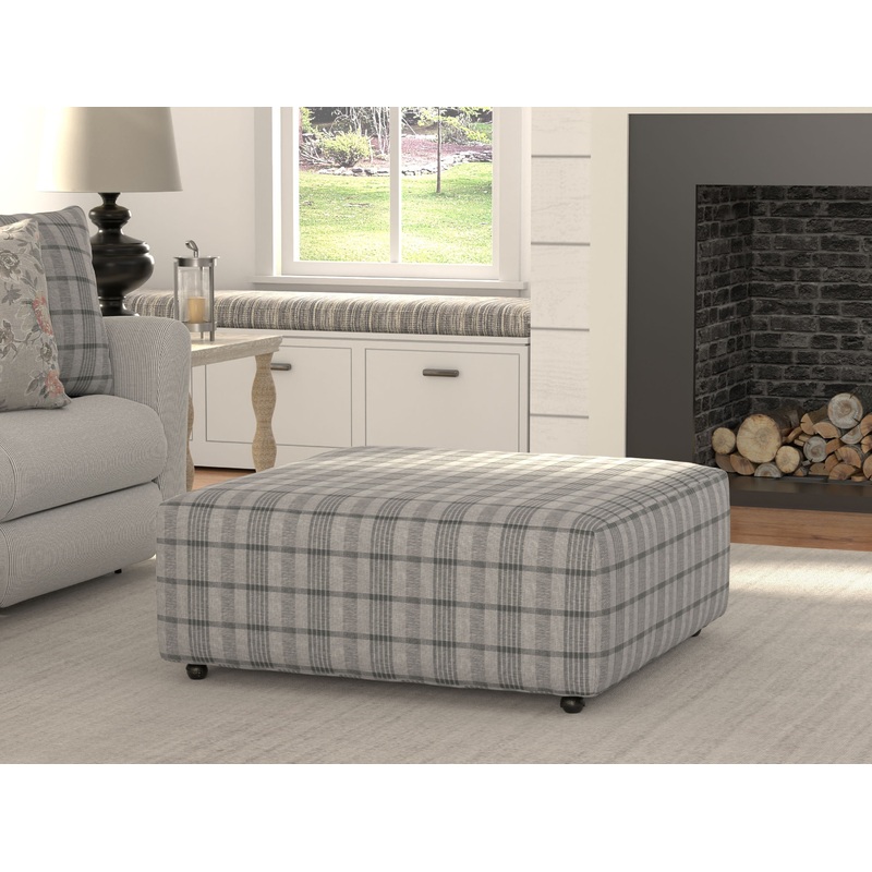 Chappy – Castered Cocktail Ottoman