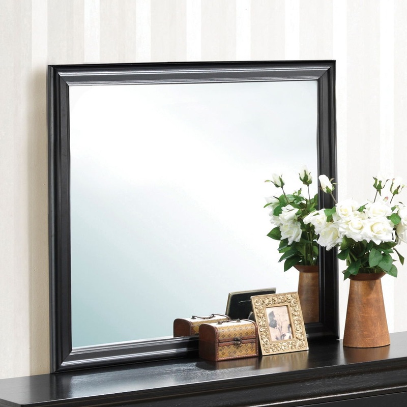 Elegant Traditional Wall Mirror – Black