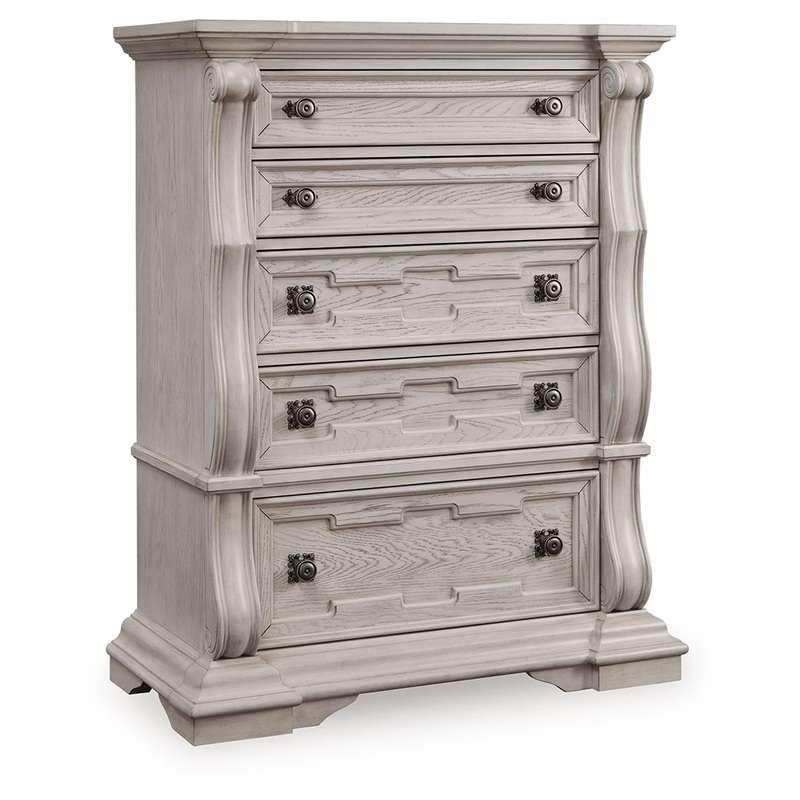 Bruchandi – Five Drawer Chest – Antique White