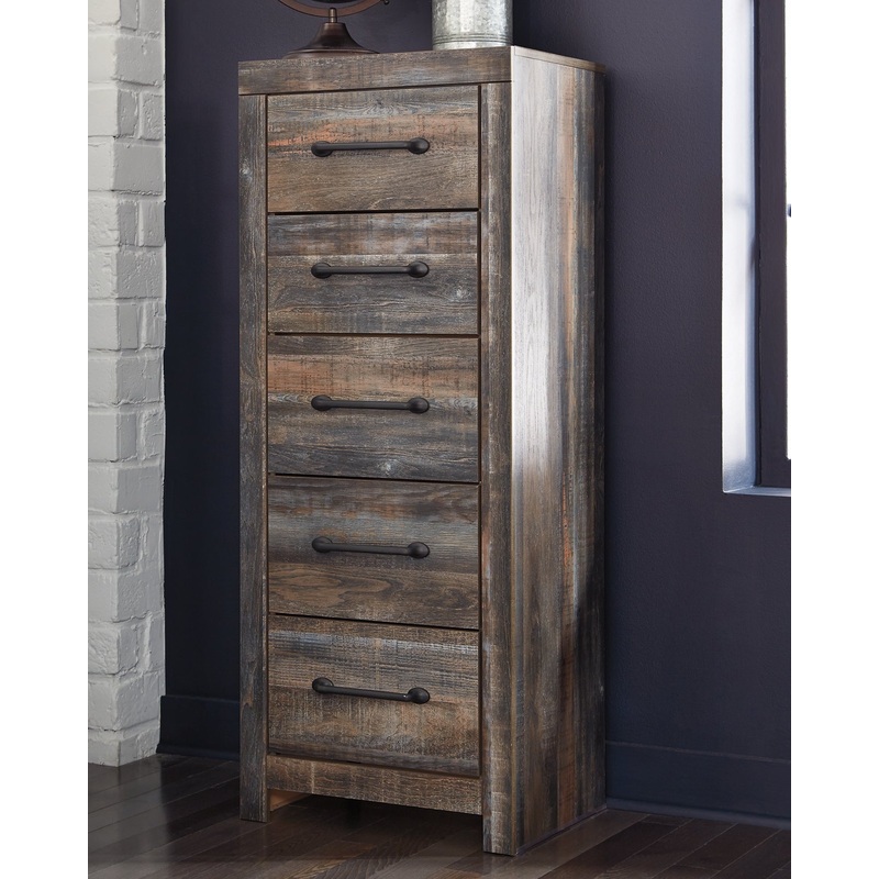 Drystan Narrow Chest