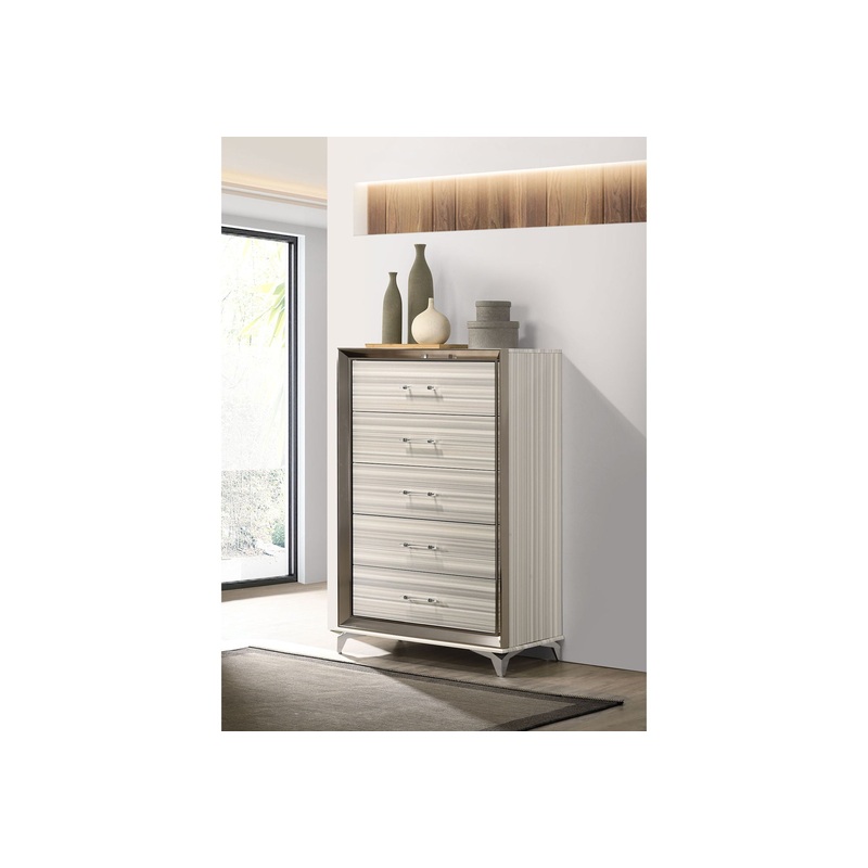 Zambrano – Chest – White