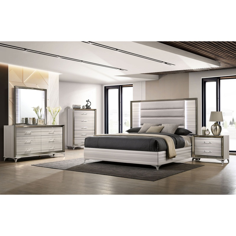 Zambrano – 5 Piece King Bedroom Set – White