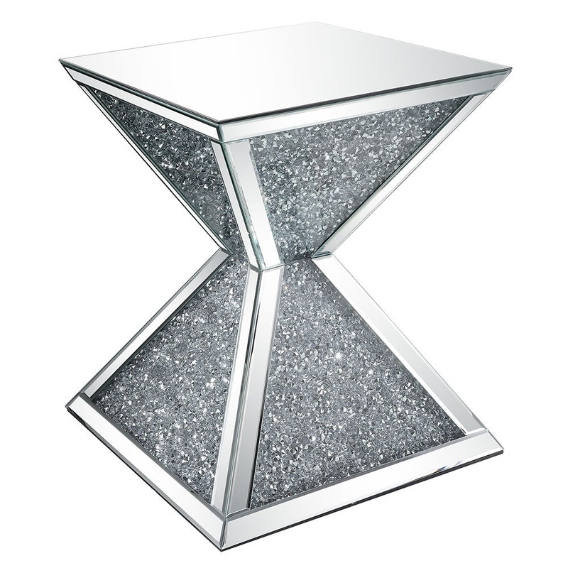 Noralie – End Table With Faux Diamonds – Mirrored