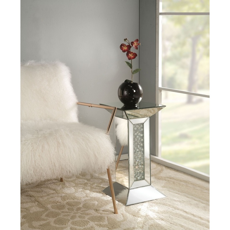 Nysa – 24 Pedestal Stand – Mirrored & Faux Crystals