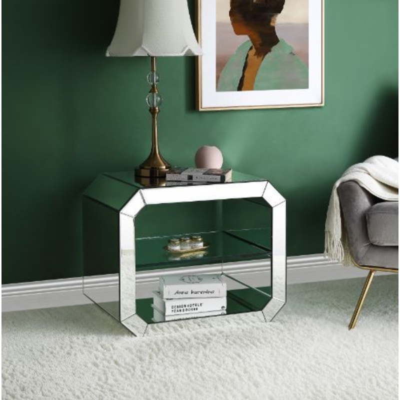 Dominic – 20 Accent Table – Mirrored