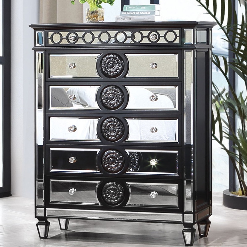 Varian II – Chest – Mirrored, Black & Sliver