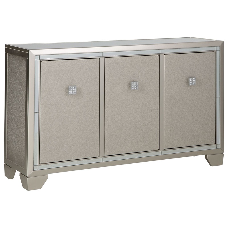 Chaseton – Accent Cabinet – Champagne