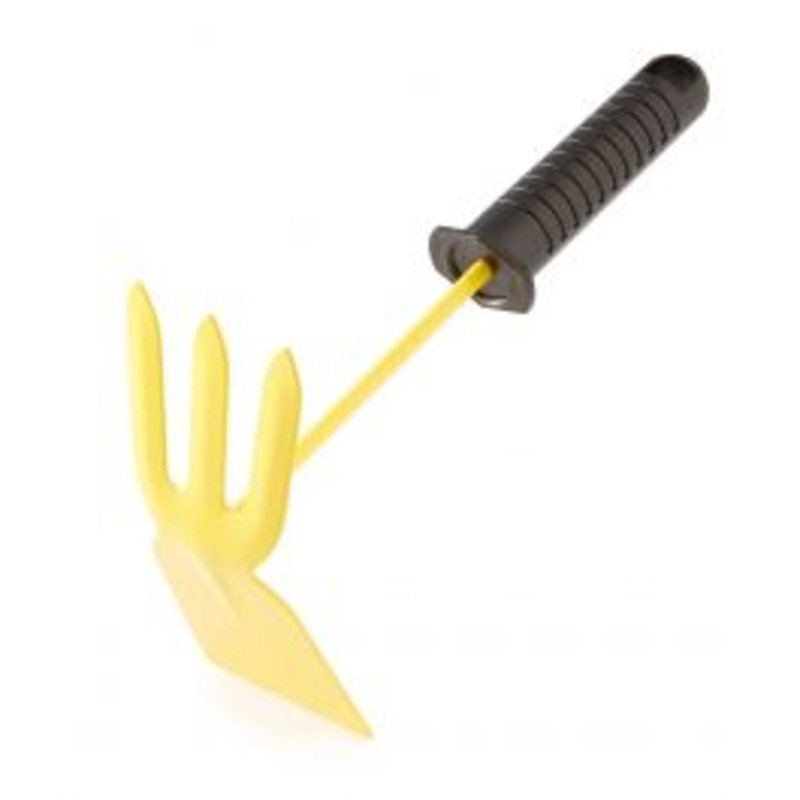 TRIDENT STEEL HOE WITH PLASTIC HANDLE
