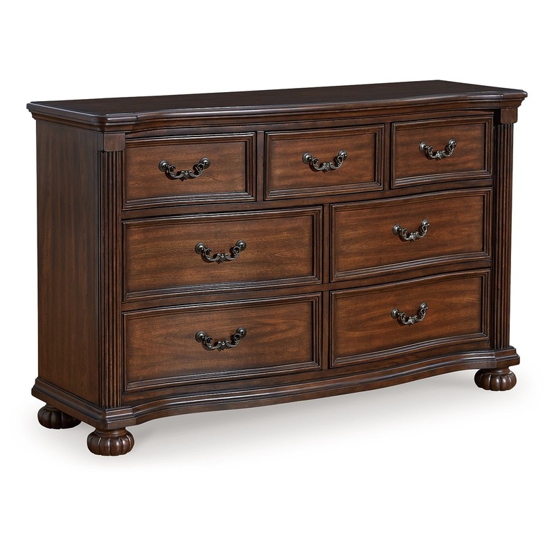 Lavinton – Dresser – Brown