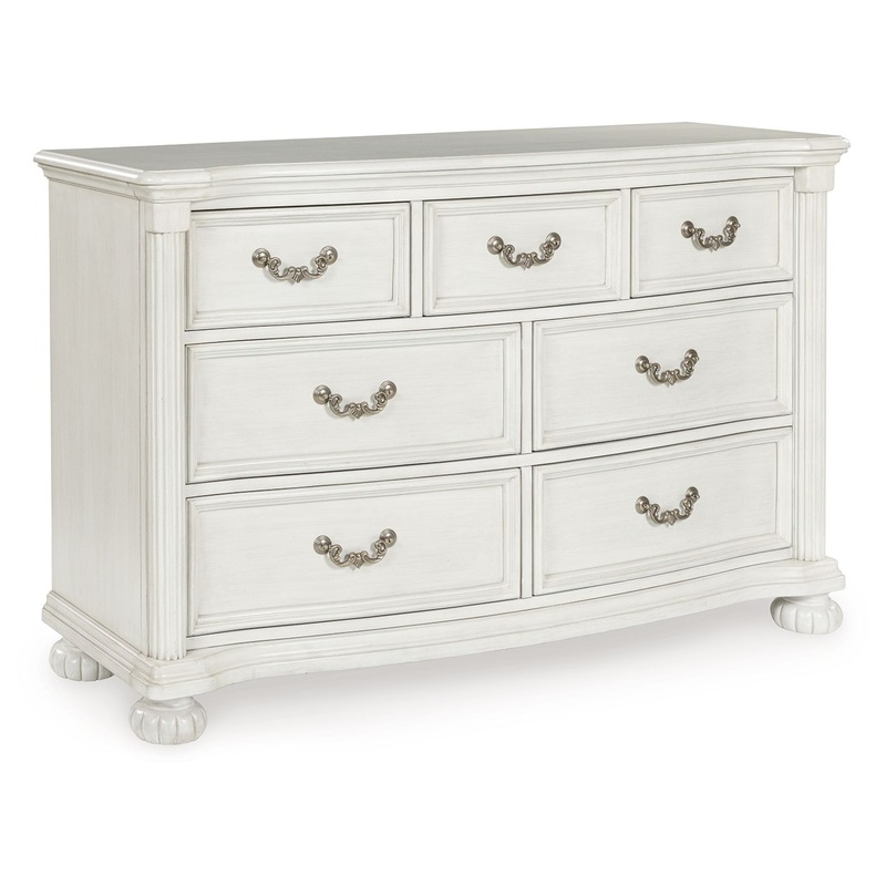 Montelaine – Dresser – Antique White