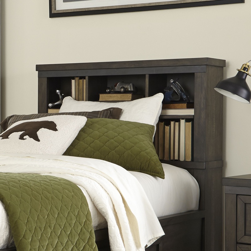 Thornwood Hills – Bookcase Headboard