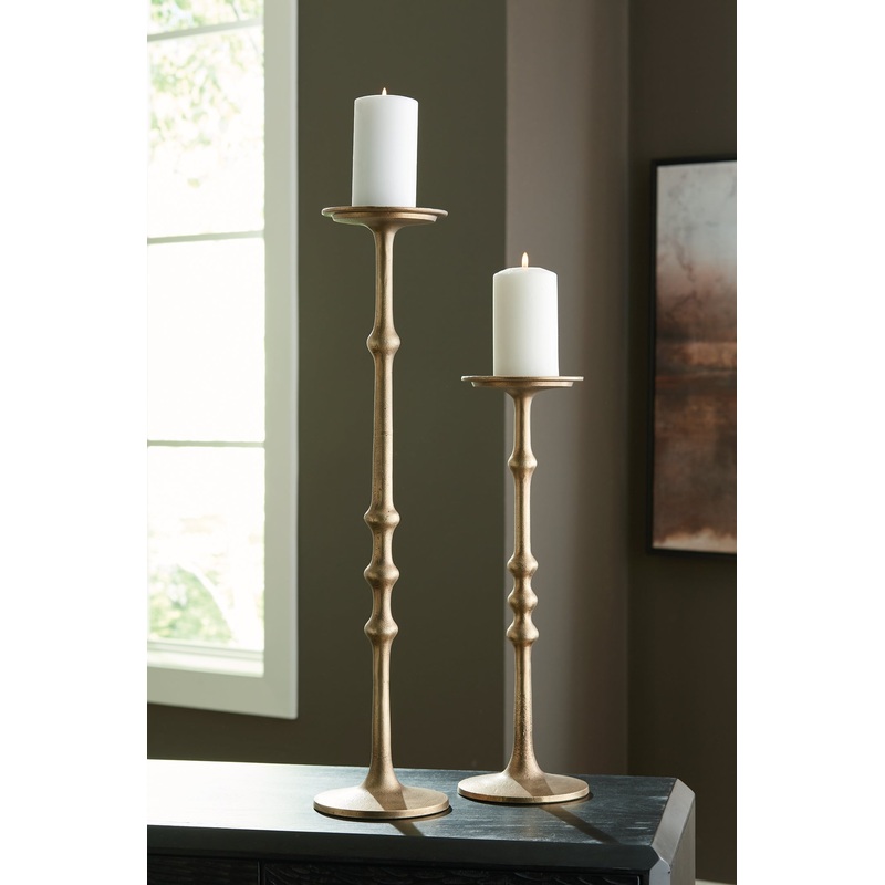 Larwick Candle Holder Set (2/CN)