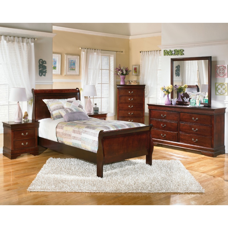 Alisdair – Sleigh Bed Set|Dark Brown|5 Pc. – Dresser, Mirror, Chest, Sleigh Bed|6 Pc. – Dresser, Mirror, Chest, Sleigh Bed, Nightstand|4 Pc. – Dresser, Mirror, Sleigh Bed|5 Pc. – Dresser, Mirror, Sleigh Bed, Nightstand|6 Pc. – Dresser, Mirror, Sleigh Bed,