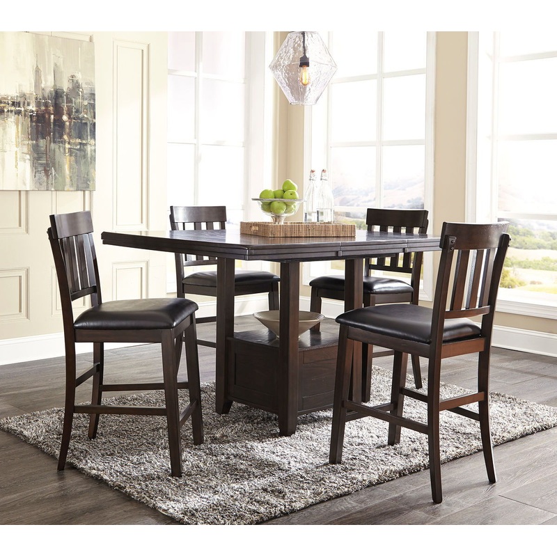Haddigan – Dining Table With Bar Stools
