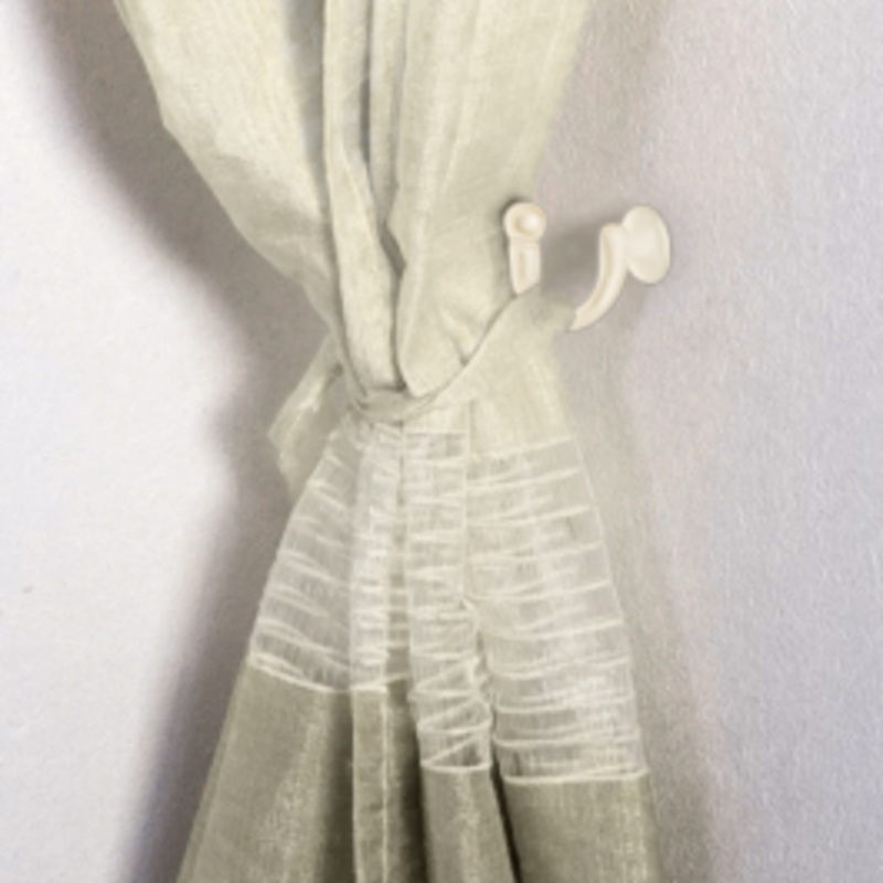 VENERE HOOK WITH SCREWS AND PLUGS WHITE