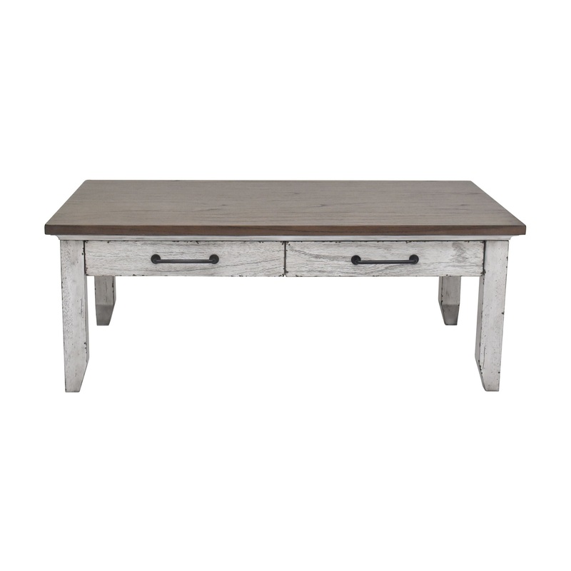 Bear Creek – Cocktail Table – White